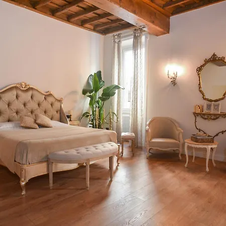 Trevi Fountain Elegant Apartment *
