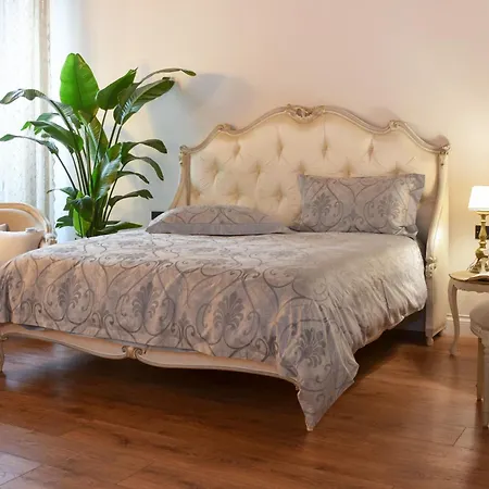 Trevi Fountain Elegant Apartment *