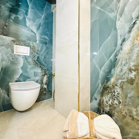 Trevi Fountain Elegant Apartment *