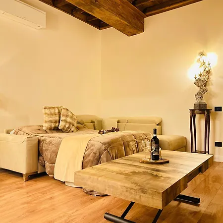 Apartment Trevi Fountain Elegant Rom