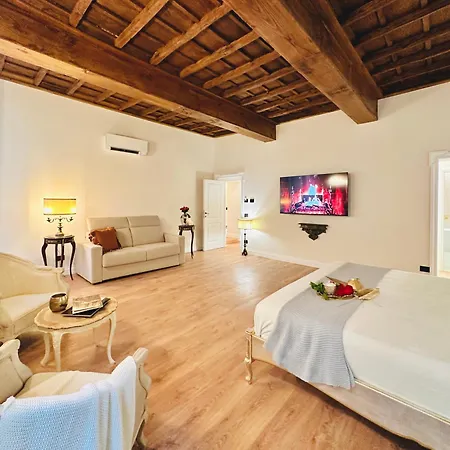Trevi Fountain Elegant Apartment *